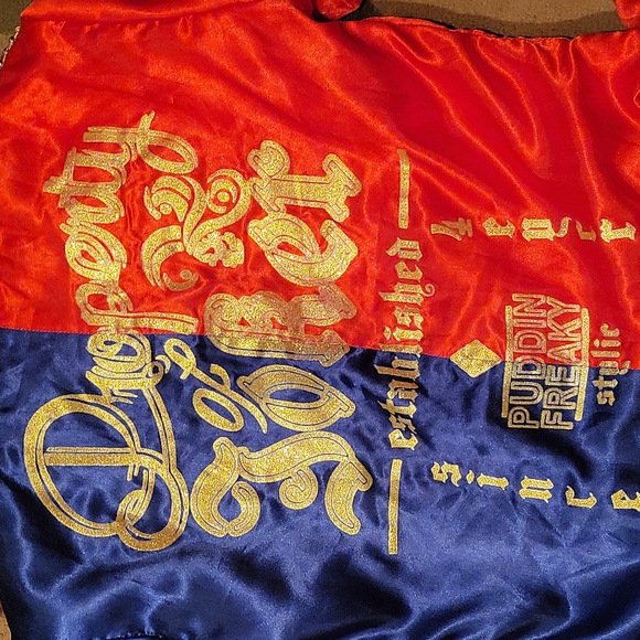 Harley Quinn Bomber - Picture 3 of 5